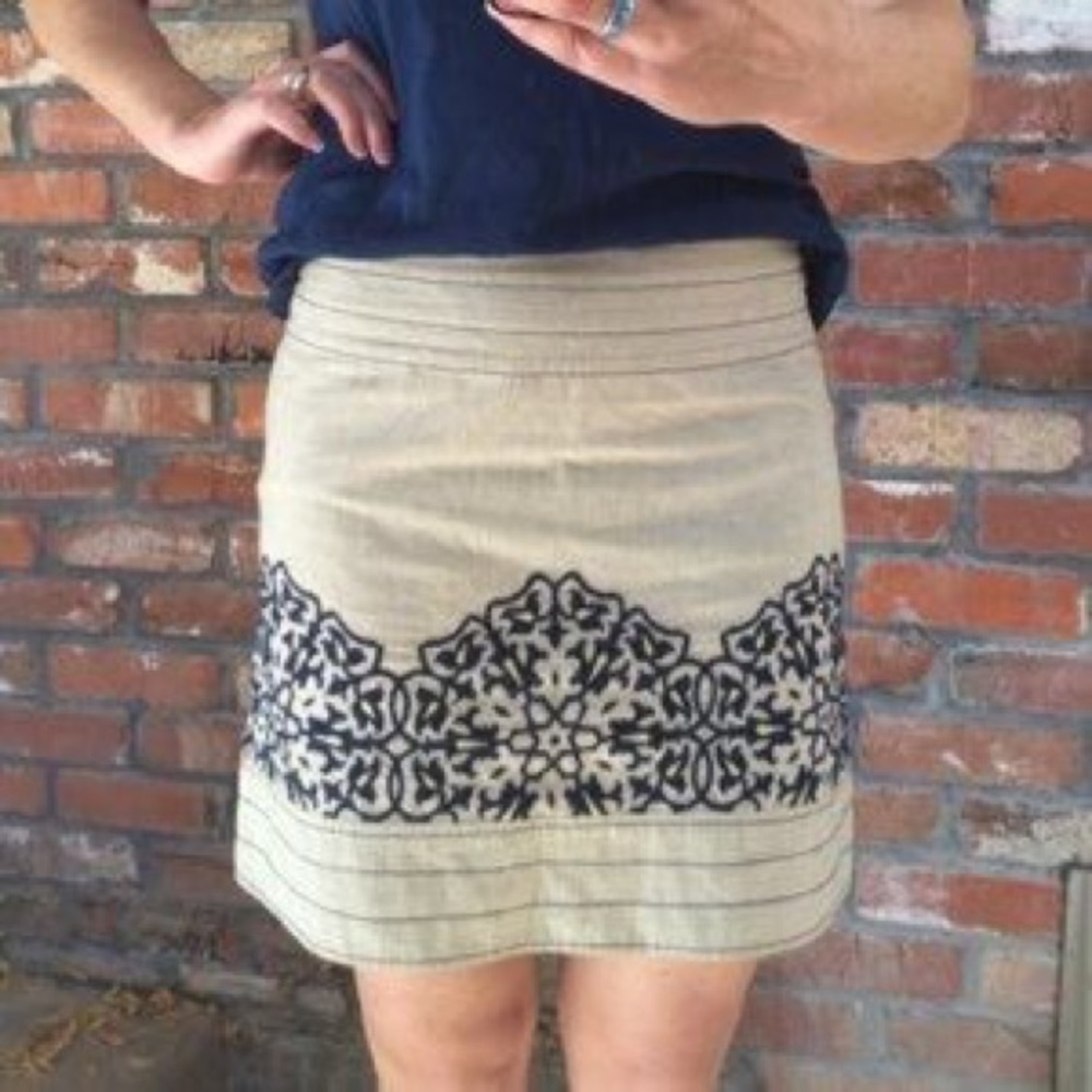 Anthropologie Floreat Pinstripe Thorny Thicket Embroidered Floral Skirt 8 - Picture 6 of 6